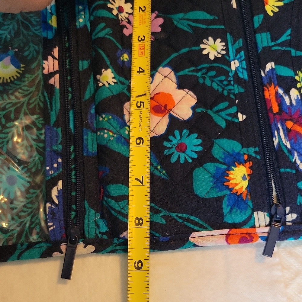 Vera Bradley Moonlight Garden Quilted Hanging Travel Toiletry bag - Picture 8 of 10